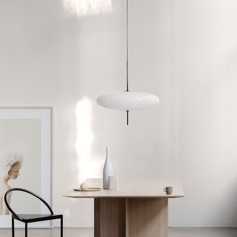 Model 2065 Hangandi Ljós