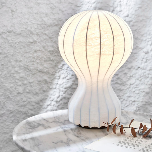 Gatto table lamp