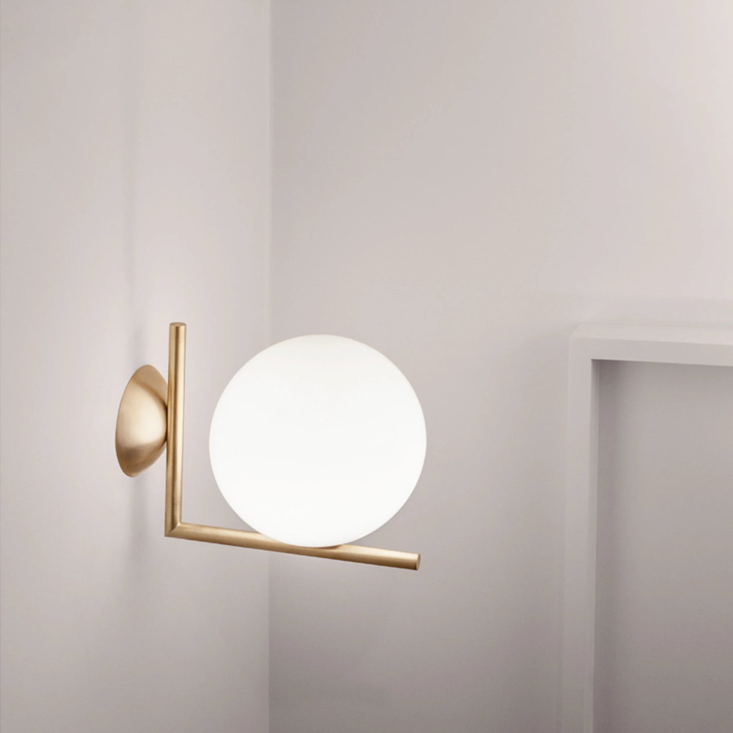 IC - Wall/ceiling light