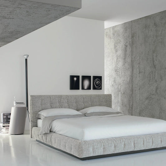 Luminator floor lamp