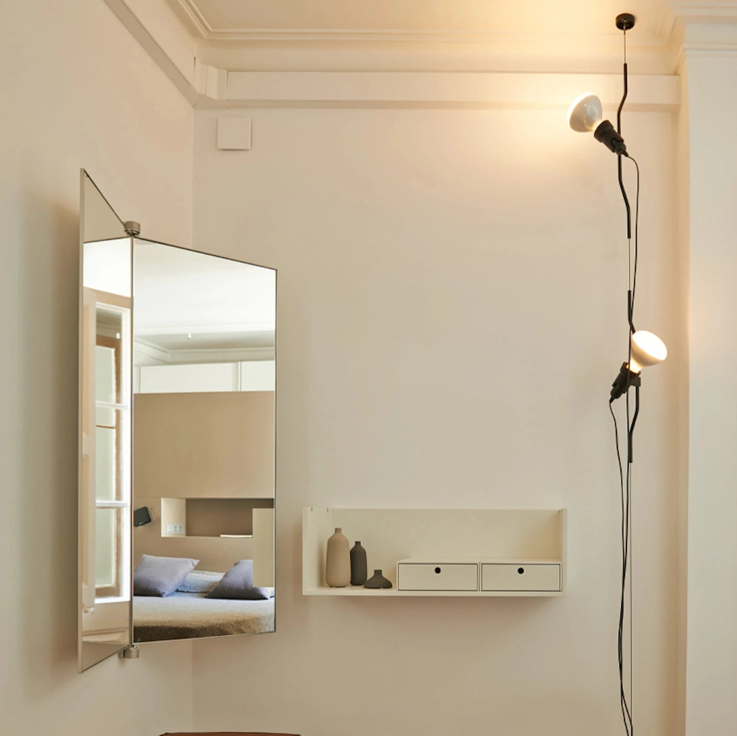 Bracket hanging light