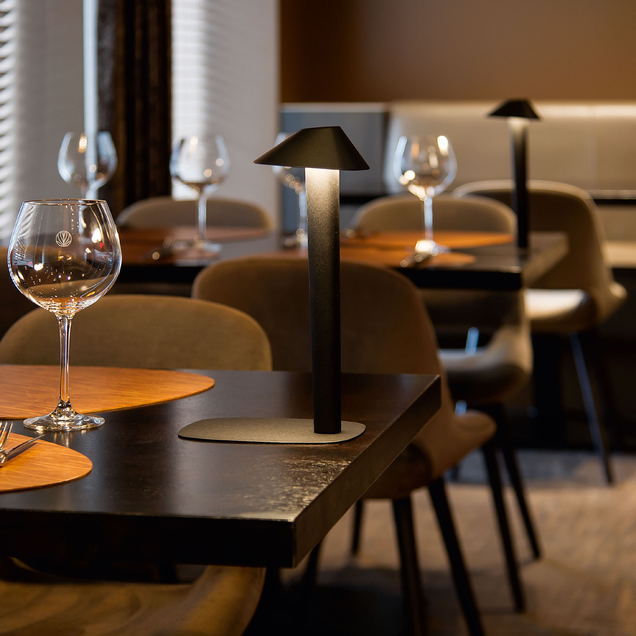 REVER DINING 1.0