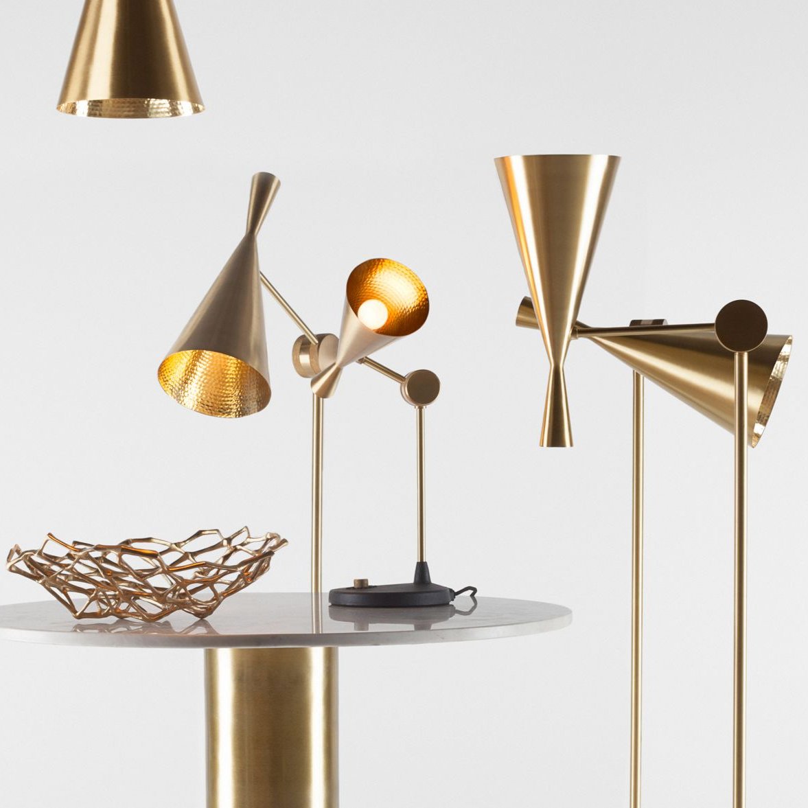 Beat table lamp