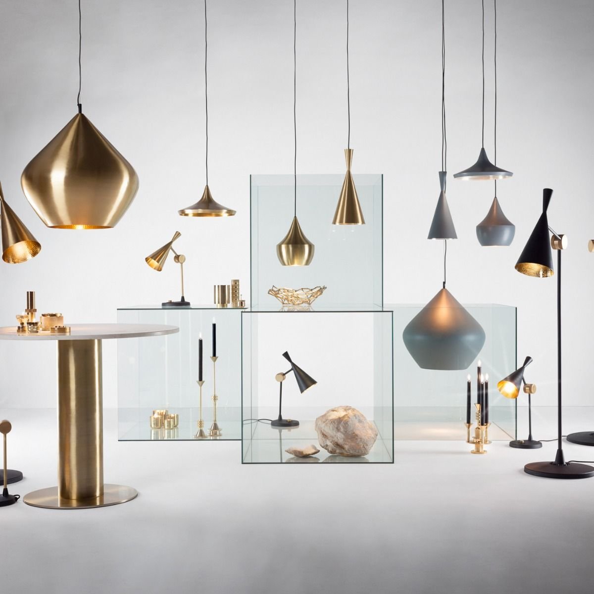 Beat table lamp
