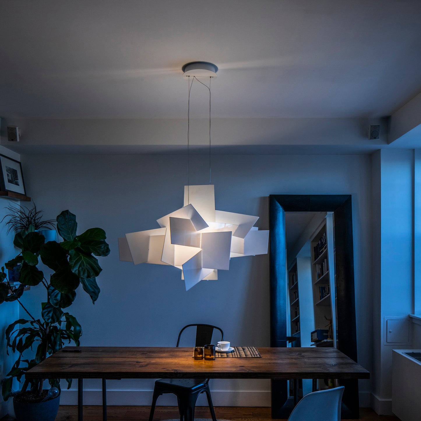 Big Bang Hangandi Ljós